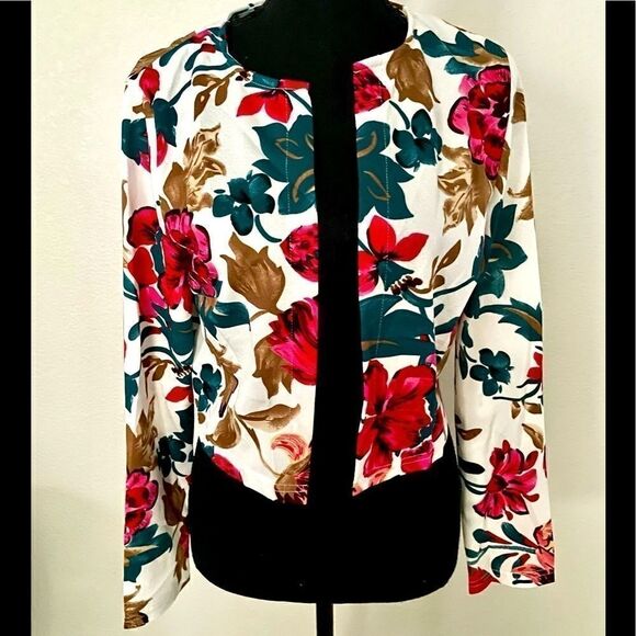 NWOT Floral Crop Jacket  - Picture 3 of 5